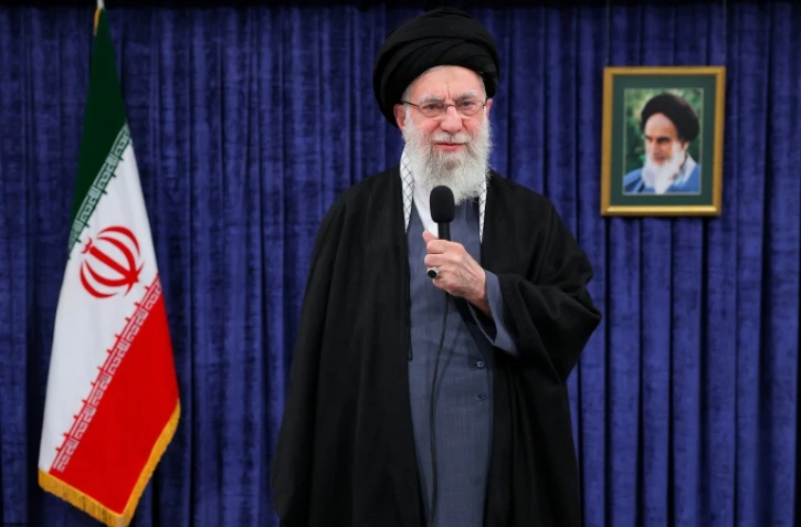 Photo diffusée par le bureau du guide suprême iranien, l'ayatollah Ali Khamenei, le 9 février 2026, lors d'un message télévisé à Téhéra