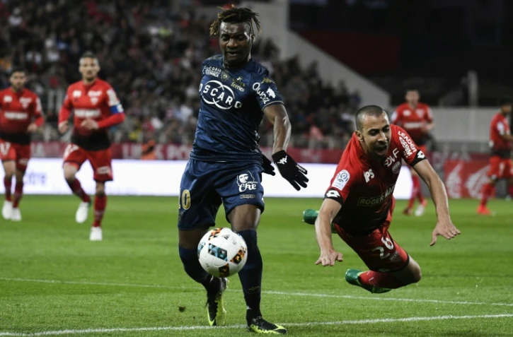 Le milieu de Bastia Allan Saint-Maximin (c) lors du match face à Dijon au stade Gaston-Gérard, le 8 avril 2017