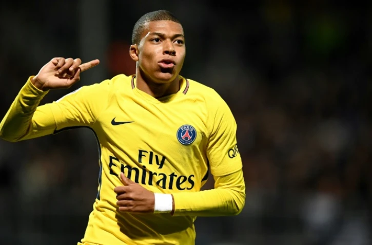L'attaquant du PSG ylian Mbappé auteur d'un doublé face à Angers au stade Raymond-Kopa, le 4 novembre 2017  