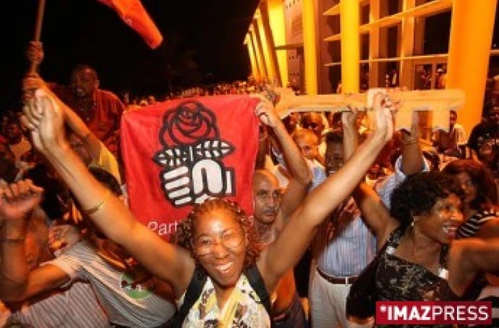 Dimanche 16 Mars 2008

Kabar de la Victoire pour Gilbert Annette à  Saint-Denis de la Réunion