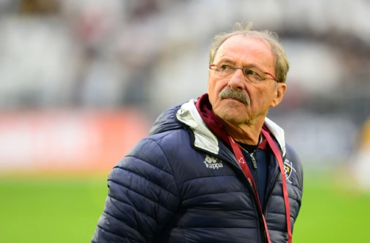 Jacques Brunel, alors manager de Bordeaux-Bègles, lors de l'échauffement avant le match face à La Rochelle, le 23 décembre 2017 à Bordeaux