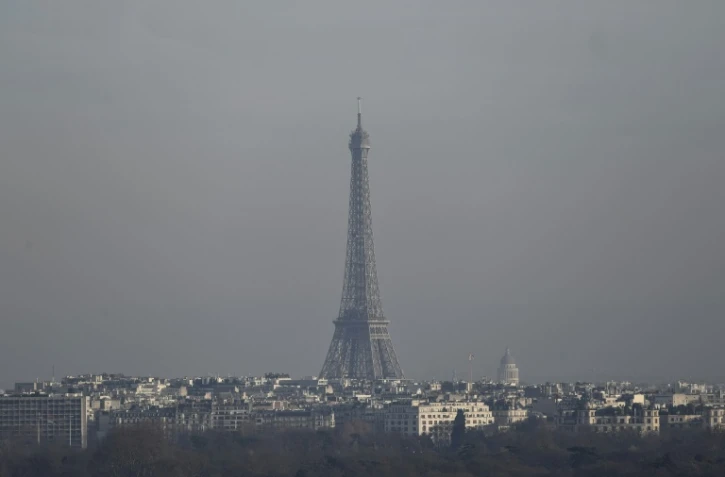 Paris le 16 décembre 2016 dans un brouillard de pollution