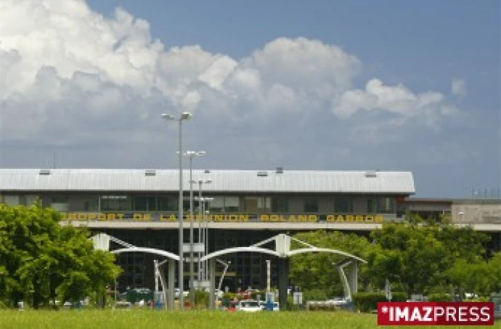 L'aéroport de Roland Garros &quot; Gillot &quot;, à quelques kilomètres de Saint Denis (côte nord)