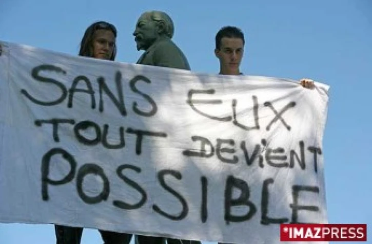 Mardi 29 Avril 2008

Manifestation des lycéens à Saint-Pierre