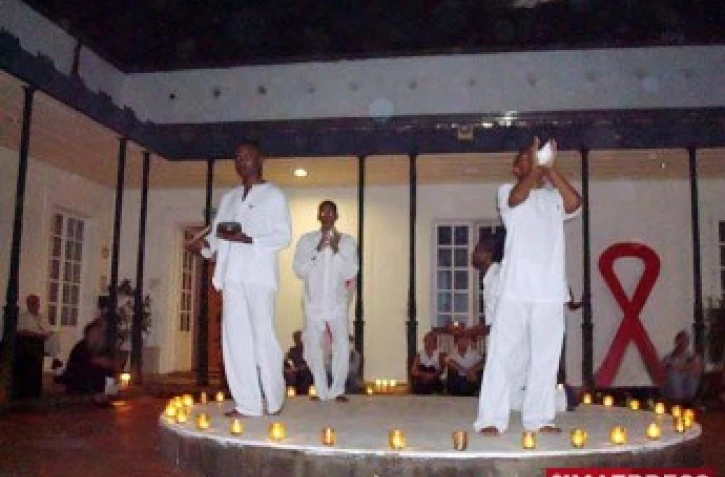 Une cérémonie pour honorer la mémoire des victimes du SIDA (Photo RIVE)