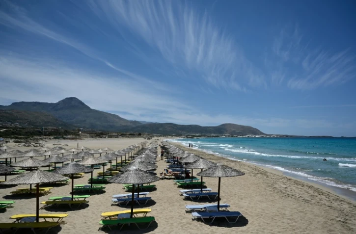 Sur la plage de Falaserna en Crète, le 15 mai 2021