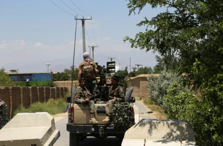 Des soldats afghans près de la base aérienne de Bagram, le 2 juillet 2021