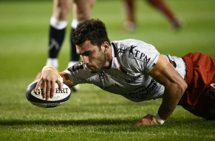 Charles Ollivon inscrit un essai pour Toulon face à Sale, le 21 octobre 2016 à Salford