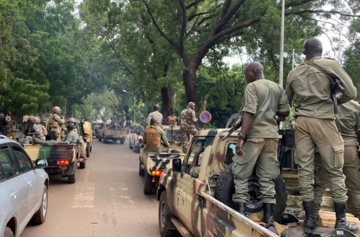 Des militaires maliens dans les rues de Bamako le 19 août 2020