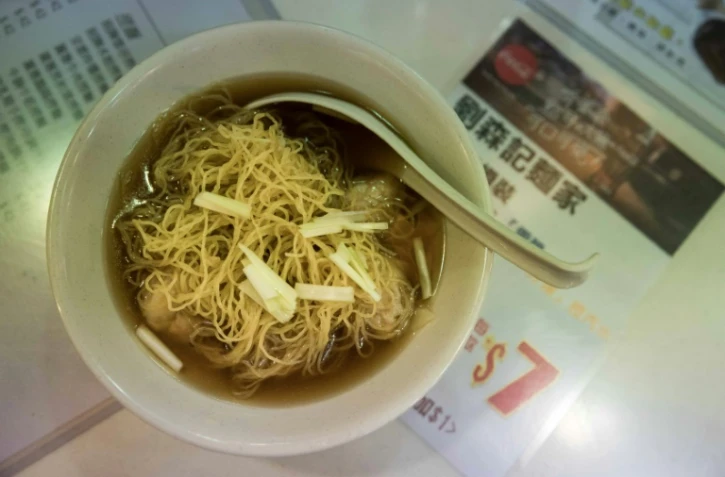 Un bol de nouilles fabriquées à la main servi dans un restaurant à Hong Kong, le 25 juillet 2017