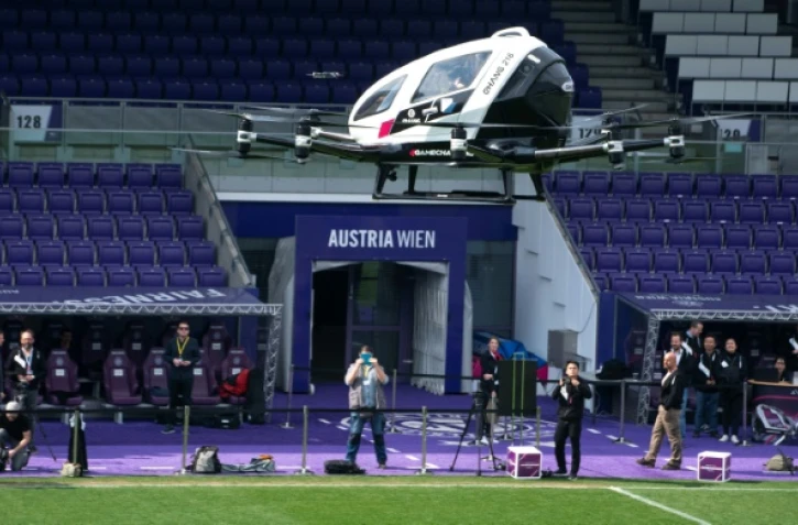 Le taxi-drone EHANG 216, lors d'une démonstration publique à Vienne, le 4 avril 2019