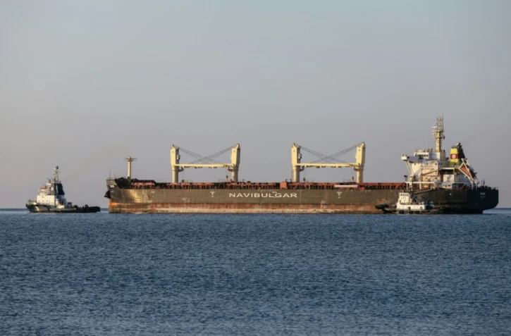 Le cargo Rojen, sous pavillon maltais, fait route vers l'Angleterre depuis Tchernomorsk en Ukraine, avec 13.000 tonnes de mais, le 5 août 2022