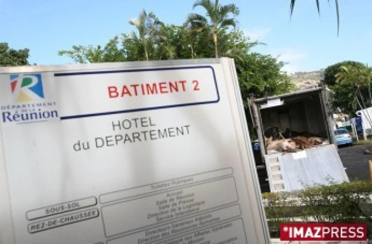 Mercredi 27 Août 2008

Conseil général équarrissage