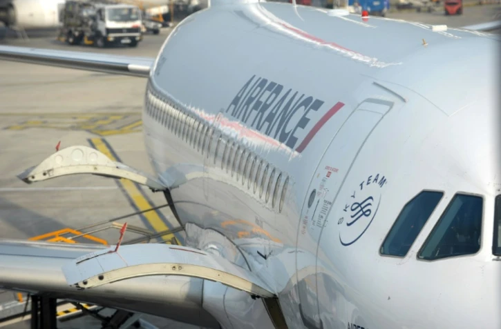 Grève Air France: entre 70 et 80% des vols seront assurés samedi, annonce le PDG