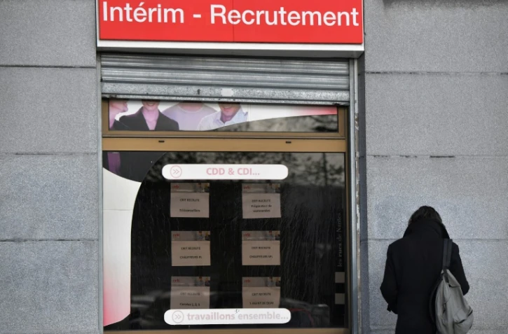 Malgré la destruction de près de 120.000 emplois au deuxième trimestre dans le secteur privé, l'intérim a rebondi mais est resté à un niveau nettement inférieur à celui d'avant la crise du coronavirus