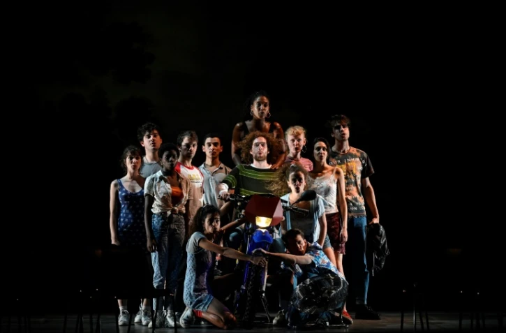 La troupe de l'adaptation théâtrale de "Leurs enfants après eux", un livre de Nicolas Mathieu, Prix Goncourt 2018, au "Théâtre du Peuple" de Bussang, dans les Vosges, le 19 août 2021.