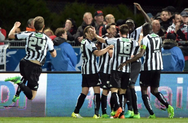 La joie des Angevins après le but de Thomas Mangani contre Guingamp en demi-finale de Coupe de France, le 25 avril 2017 au stade Raymond Kopa