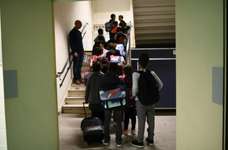 Rentrée des classes dans une école primaire de Corbeil-Essonnes, le 4 septembre 2017 en région parisienne