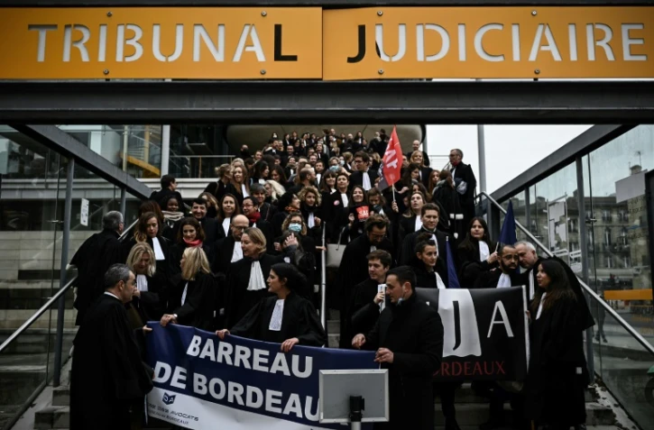 Les avocats français manifestaient déjà le 16 novembre 2021, contre un projet de loi mettant selon eux en péril le secret professionnel