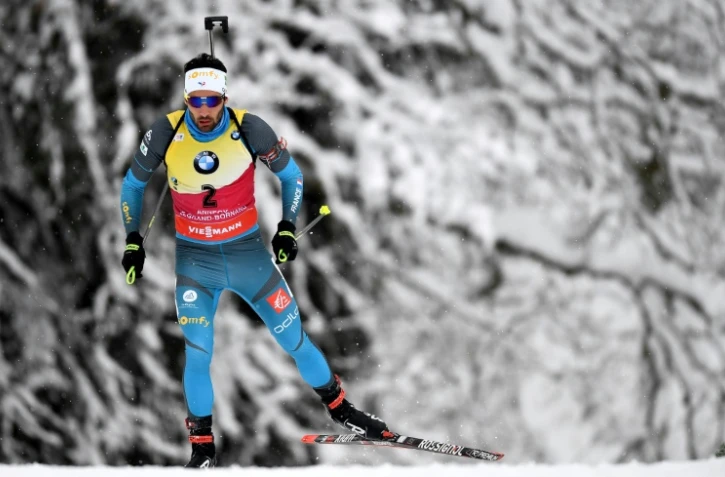 Le Français Martin Fourcade pendant la poursuite de 12,5 km de biathlon au Grand-Bornand (France), le 16 décembre 2017
