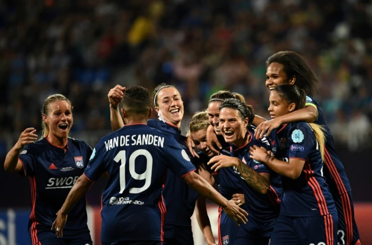 La joie des Lyonnaises après le 4e but inscrit par Camille Abily face à Wolfsburg, en finale de la Ligue des champions le 24 mai 2018 à Kiev