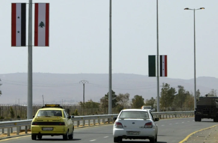 L'aéroport international de Damas est situé à environ 25 km au sud-est de la capitale syrienne