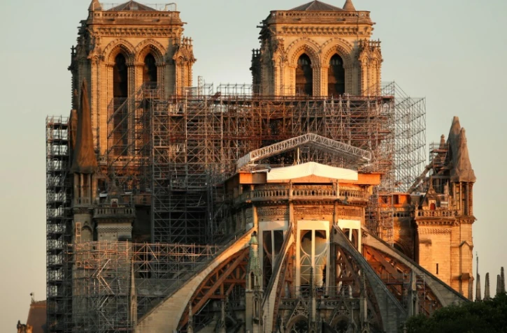 Notre-Dame de Paris, le 14 avril 2020, un an après le terrible incendie qui a détruit une partie de la cathédrale