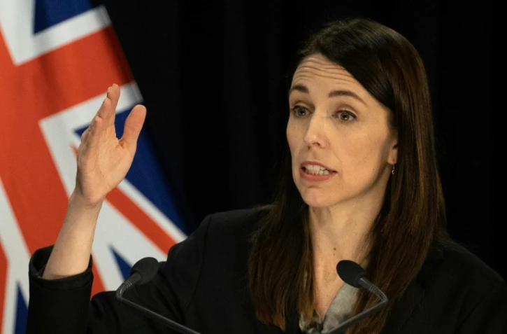 La Première ministre néo-zélandaise Jacinda Ardern donne une conférence de presse à Auckland (Nouvelle-Zélande) le 12 août 2020