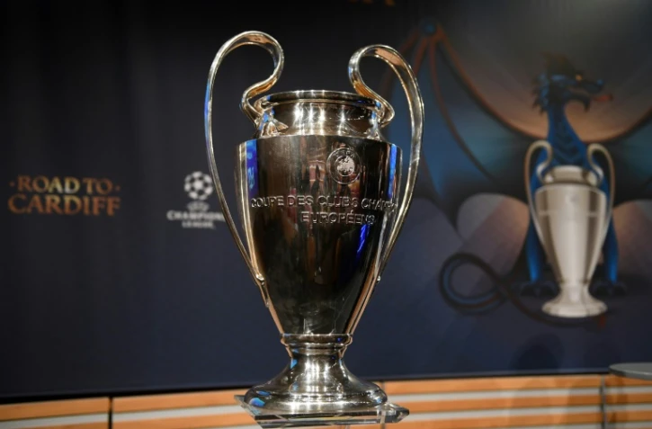 Le trophée de la Ligue des champions exposé lors du tirage au sort des demi-finales de la compétition au siège de l'UEFA à Nyon (Suisse), le 21 avril 2017
