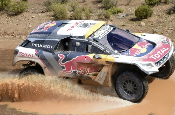 La Peugeot de Stéphane Peterhansel lors de la 8e étape du Dakar, le 10 janvier 2017 entre Uyuni et Salta