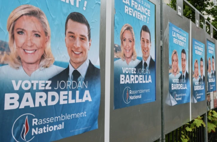 Le Rassemblement national recueille 34% d'intentions de vote pour les élections législatives du 30 juin et 7 juillet, soit plus de 15 points de plus que le score obtenu il y a deux ans, selon un sondage Harris Interactive - Toluna paru lundi
