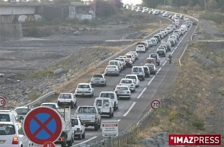Barrages filtrants et embouteillages dans le sud
