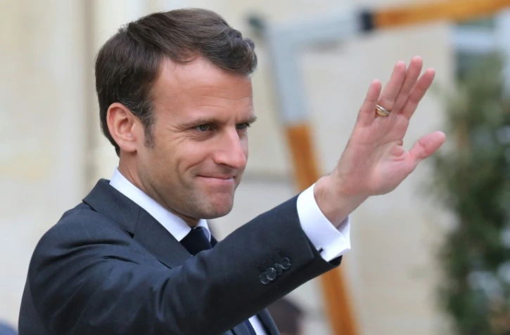 Le président Emmanuel Macron, le 12 avril 2019 sur le perron de l'Elysée