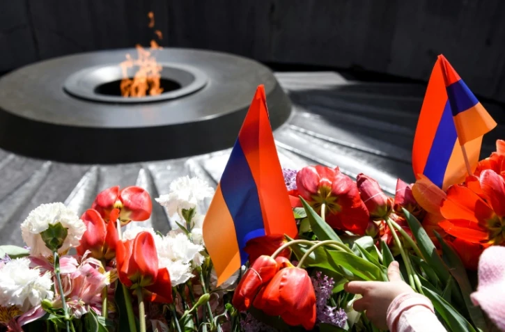 Cérémonie pour le 106e anniversaire des massacres d'Arméniens par l'Empire ottoman pendant la Première Guerre mondiale au mémorial de Tsitsernakaberd, le 24 avril 2021 à Erevan, en Arménie