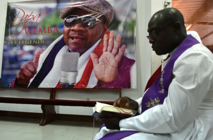 Le portrait de Papa Wemba lors d'une cérémonie le 27 avril 2016 à Abidjan