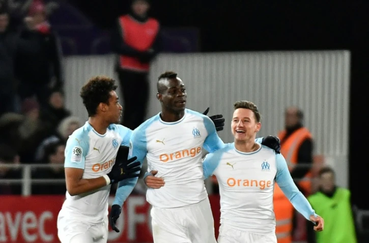 L'attaquant de Marseille Mario Balotelli (c) buteur lors de la victoire 2-1 à Dijon le 8 février 2019