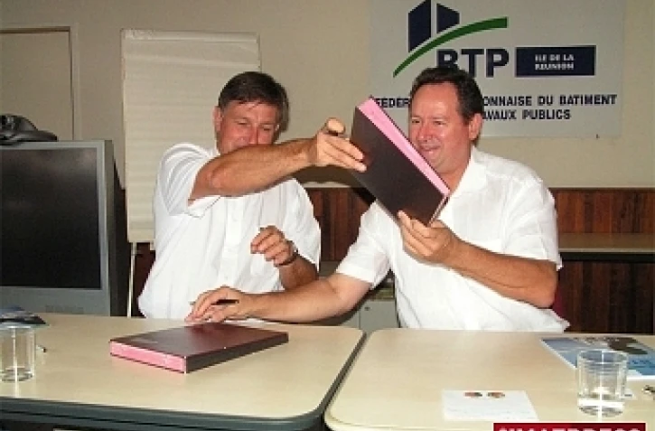 Vendredi 5 Décembre 2008

Protocole d'accord de partenariat FRBTP-Dexia Crédit Local
