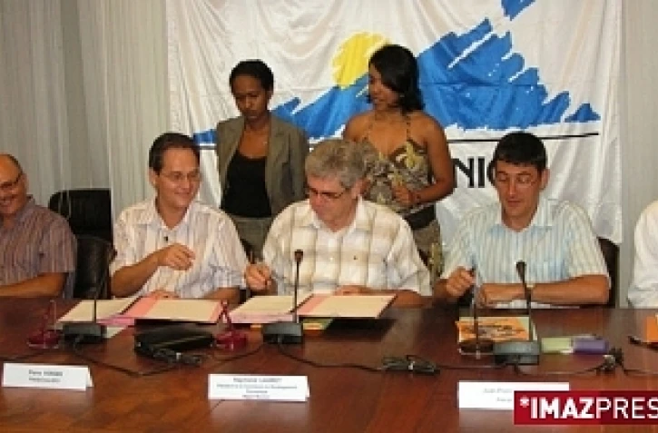 Signature d'un partenariat entre La SR21 et l'agence pour le développement sur la promotion du produit économique Réunion