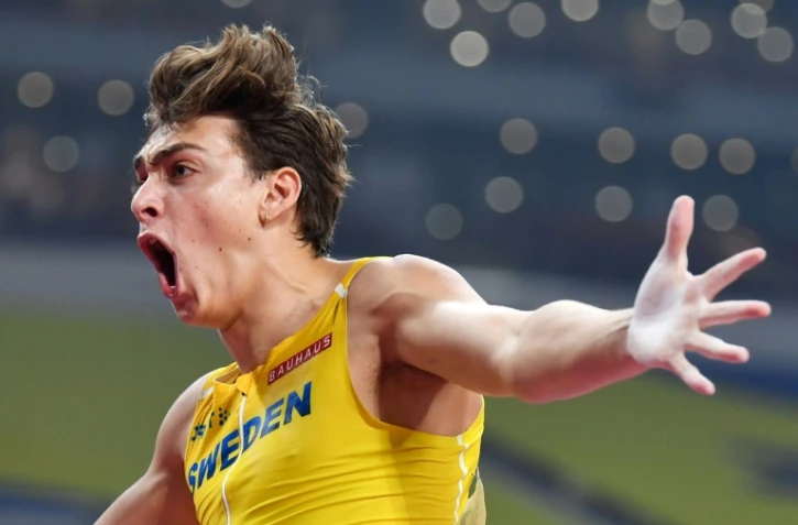 Le Suédois Armand Duplantis lors de la finale de la perche aux Mondiaux d'athlétisme, le 1er octobre 2019 à Doha 