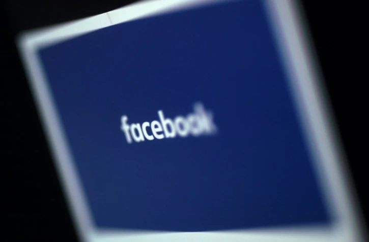 La plus haute juridiction allemande a ordonné à Facebook mardi de cesser de collecter automatiquement et sans accord spécifique les données de particuliers de ses applications comme Whatsapp ou Instagram, infligeant un sérieux revers au géant américain