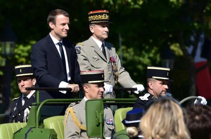 Le président Emmanuel Macron et le général Pierre de Villiers au défilé du 14 juillet 2017 sur les Champs-Elysées à Paris 