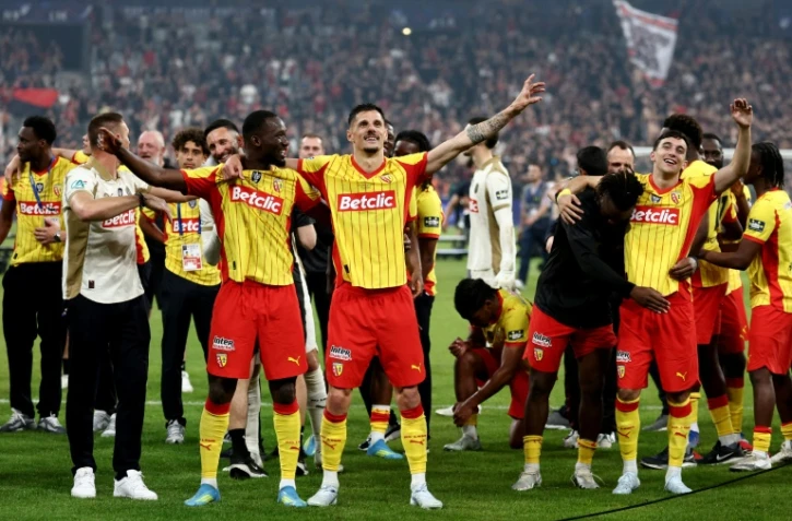 Les Lensois vainqueurs des Niçois en finale de la Coupe de France, le 22 mai 2026 au Stade de France
