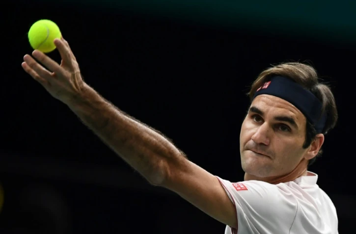 Le Suisse Roger Federer contre l'Italien Fabio Fognini au Masters 1000 de Paris, le 1er novembre 2018