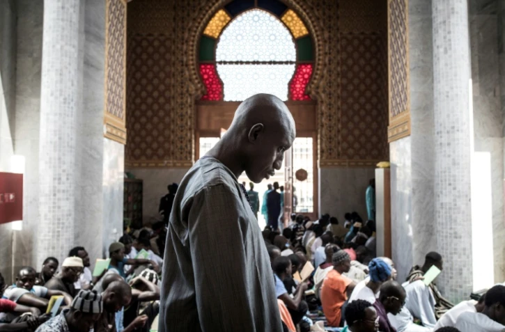 Avant une prière pour le coronavirus dans une mosquée à Dakar, le 4 mars 2020