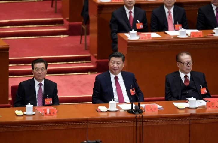 Le président chinois Xi Jinping (centre) au congrès du Parti communiste à Pékin le 24 octobre 2017 