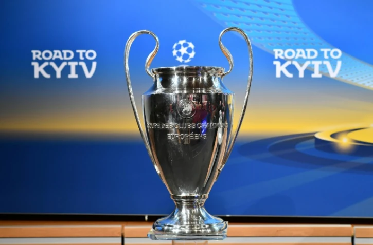Trophée de la Ligue des champions exposé lors du tirage au sort des quarts de finale, à Nyon, le 16 mars 2018