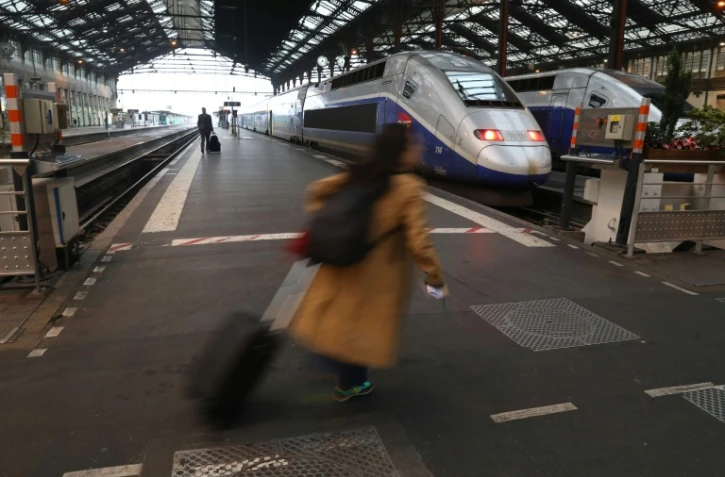 Des TGV à quai le 1er juin 2016 gare de Lyon à Paris