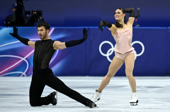Les Français Laurence Fournier Beaudry et Guillaume Cizeron lors des Jeux olympiques d'hiver 2026 à Milan, le 6 février 2026
