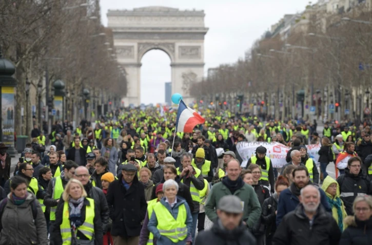 Manifestation des "gilets jaunes" sur les Champs-Elysées à Paris, le 2 mars 2019 