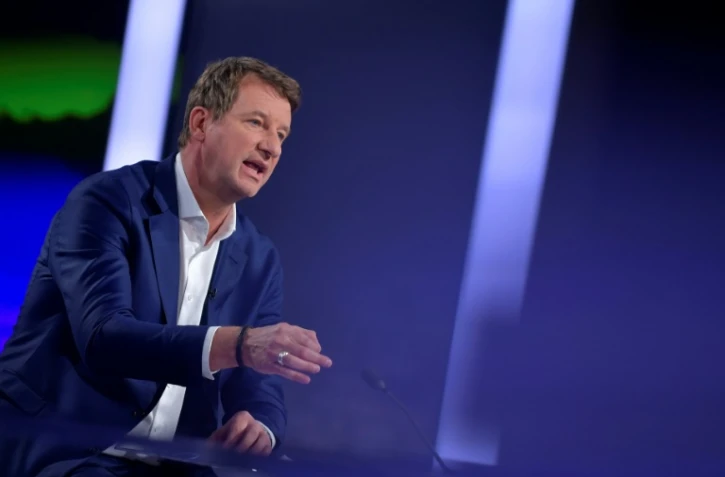 Le candidat écologiste à la présidentielle Yannick Jadot sur le plateau de France 2 le 18 novembre 2021